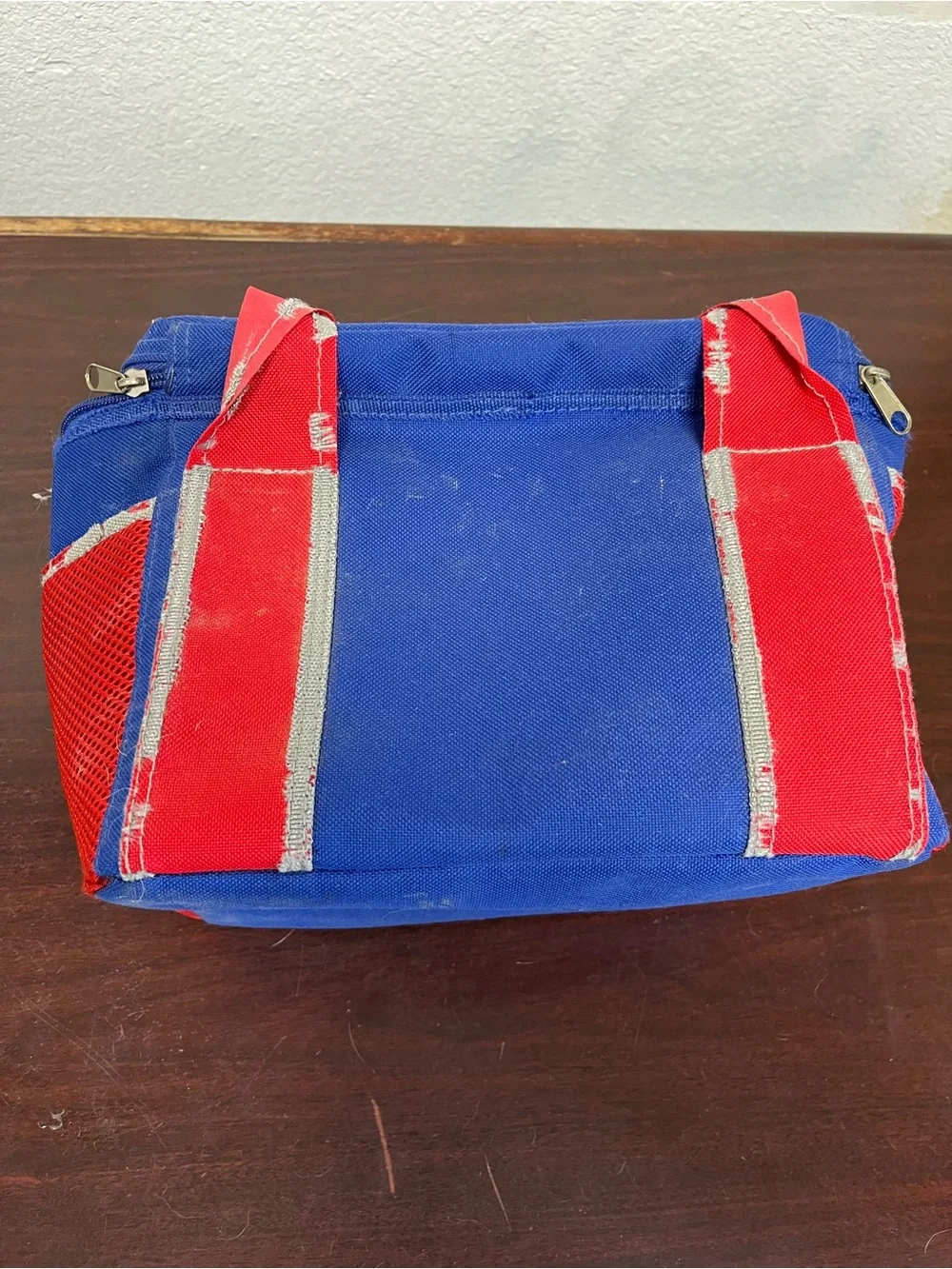 Vintage Blue & Red Lunch Cooler – Retro 90s Style